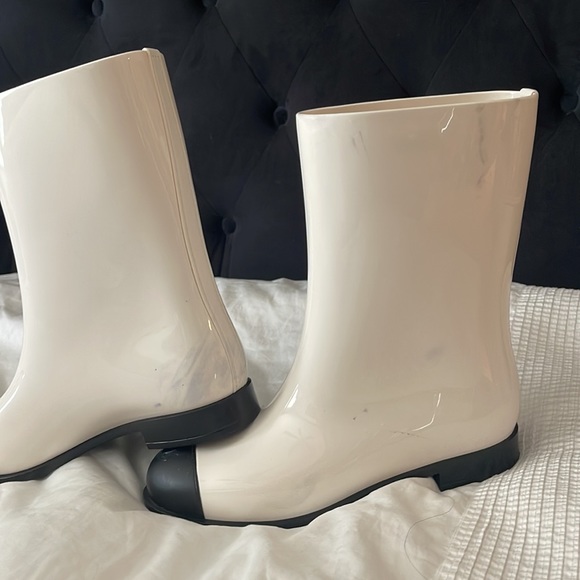 CHANEL Rain boots white 37 - Picture 3 of 15
